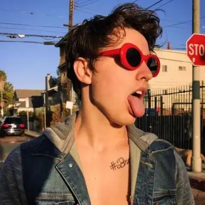 6686体育特邀作者葉飄蕶