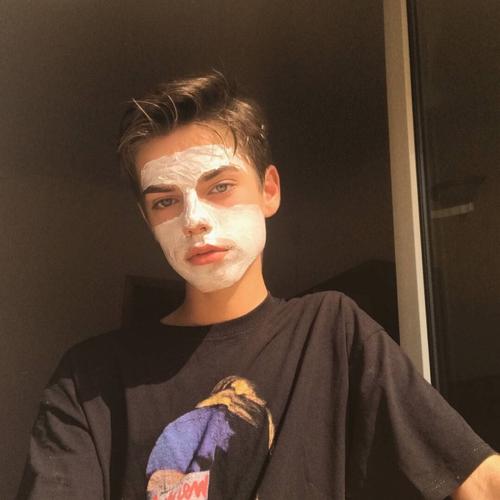 6686体育合作伙伴Gwen