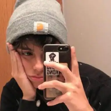 6686体育官网钻石作者几杯薄酒