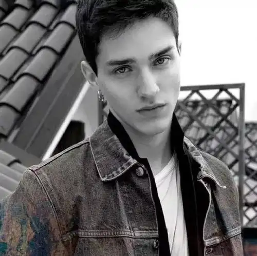 6686体育官网高级作者Xanthe