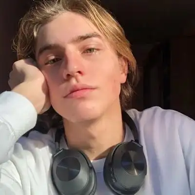 6686体育官网铁牌作者Ian