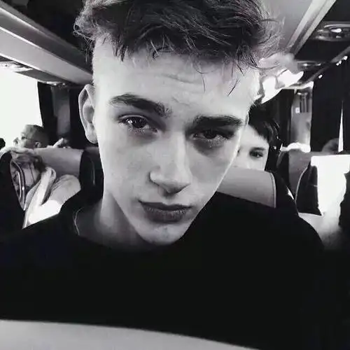 6686体育官网特邀作者独钓一江月