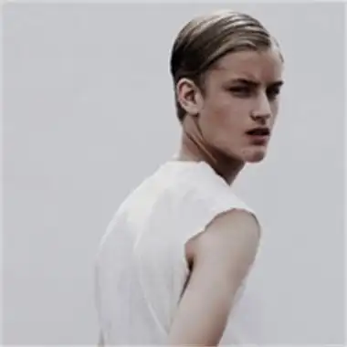 6686体育官网铜牌作者Elijah