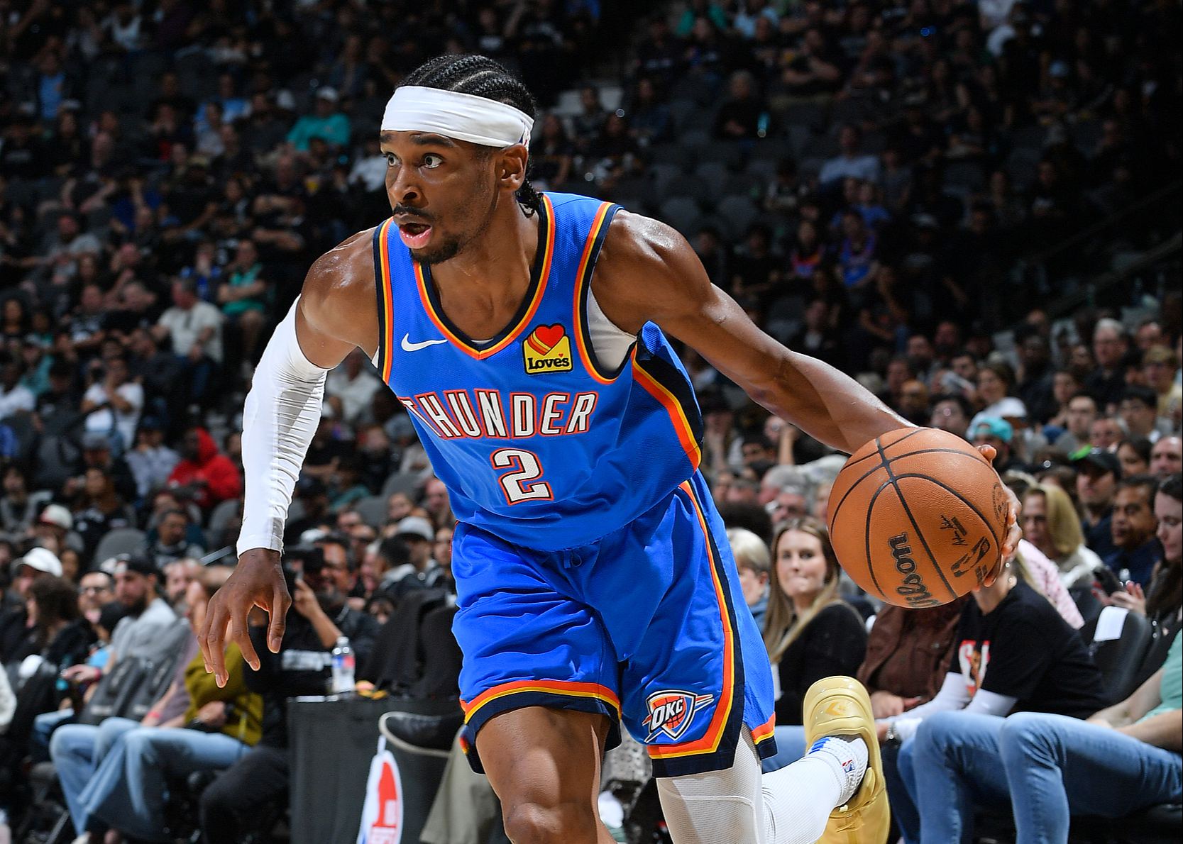 老鹰主队场球迷嘘声漫天，亚历山大半场仅获1次罚篮！