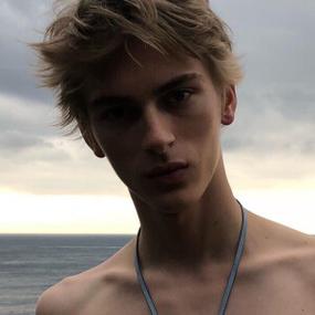 6686体育海外作者Harley